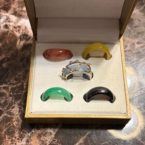 Ross-Simon Multicoloured Jade Ring Set